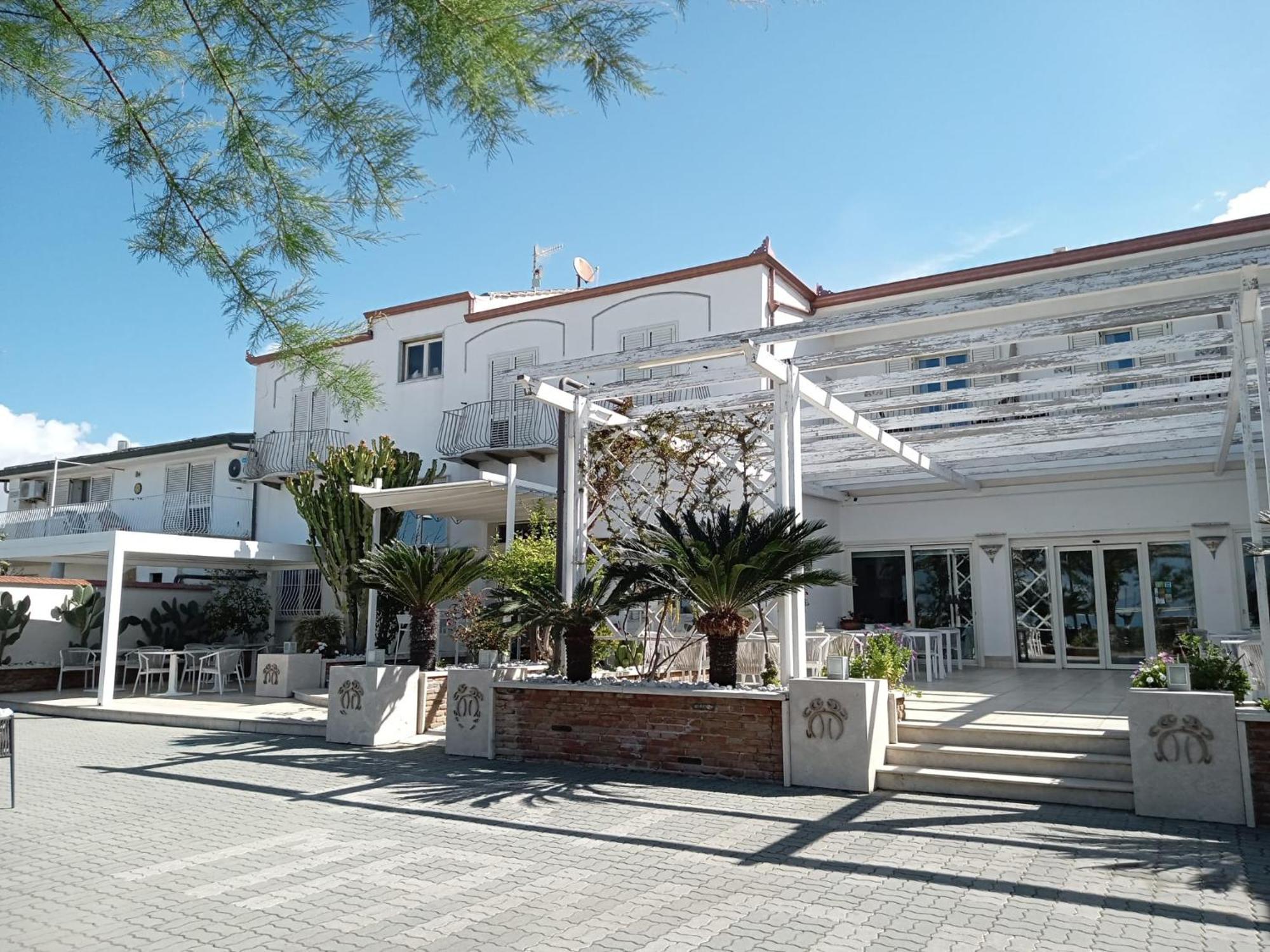 Hotel Mandetta - Adults Only Paestum Luaran gambar